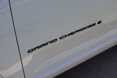 2026 Jeep Grand Cherokee L Limited Reserve