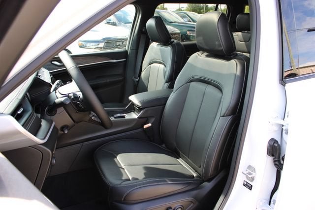 2026 Jeep Grand Cherokee L Limited Reserve