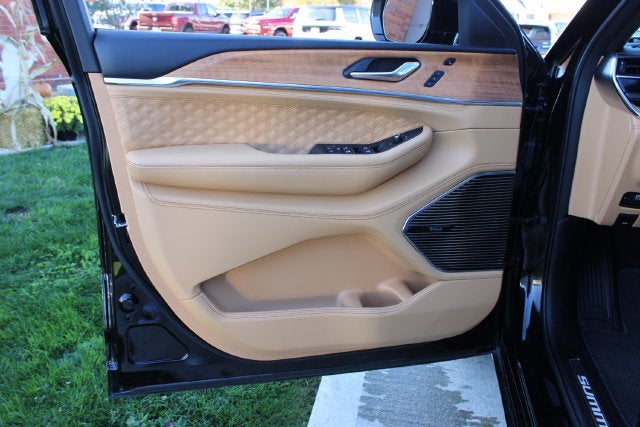 2025 Jeep Grand Cherokee L Summit Reserve
