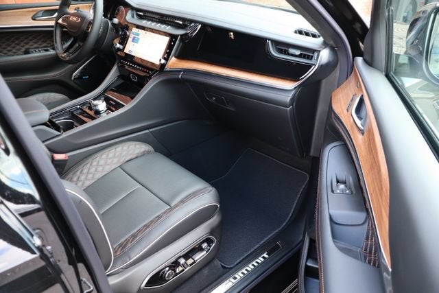 2026 Jeep Grand Cherokee L Summit