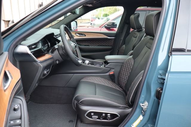 2026 Jeep Grand Cherokee L Summit