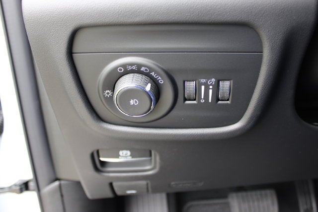 2027 Jeep Grand Cherokee L Summit