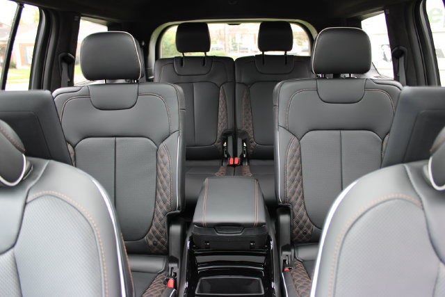 2027 Jeep Grand Cherokee L Summit