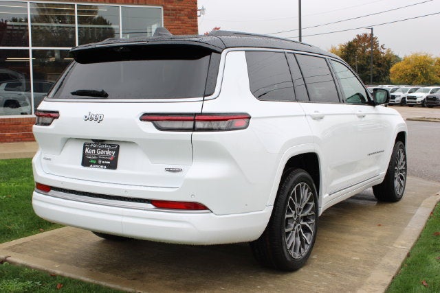 2027 Jeep Grand Cherokee L Summit