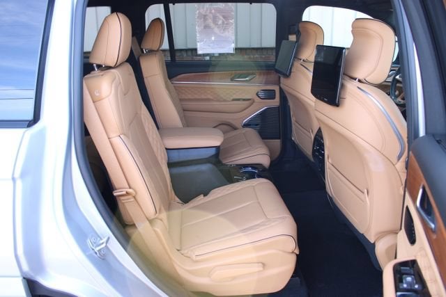 2024 Jeep Grand Cherokee L Summit Reserve