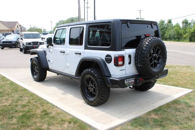 2025 Jeep Wrangler 4xe Willys