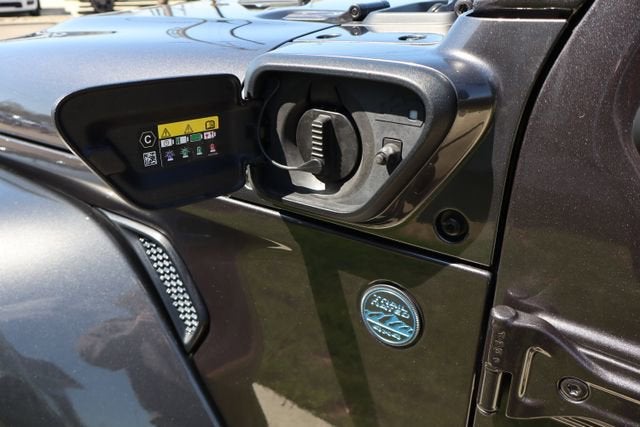 2025 Jeep Wrangler 4xe Sahara
