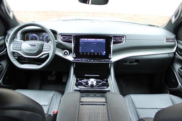 2024 Jeep Wagoneer L Series III