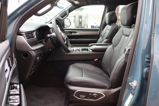 2026 Jeep Grand Wagoneer Limited Reserve