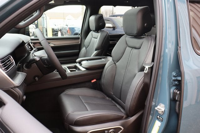 2026 Jeep Grand Wagoneer Limited Reserve