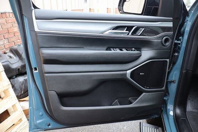 2026 Jeep Grand Wagoneer Limited Reserve