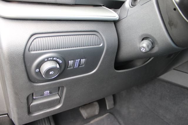 2025 Jeep Wagoneer Series II Carbide