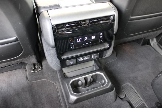2025 Jeep Wagoneer Series II Carbide
