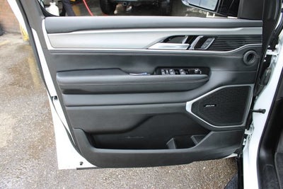 2025 Jeep Wagoneer Series II Carbide