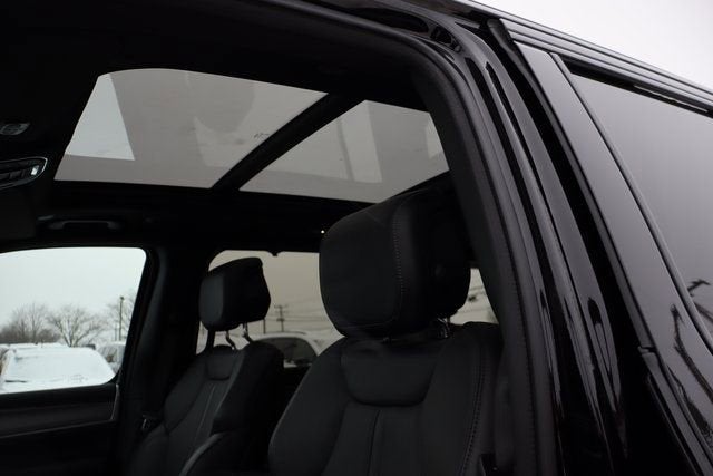 2024 Jeep Wagoneer Series II Carbide