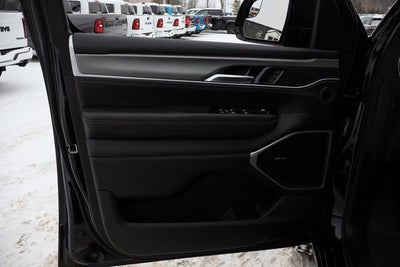 2024 Jeep Wagoneer Series II Carbide