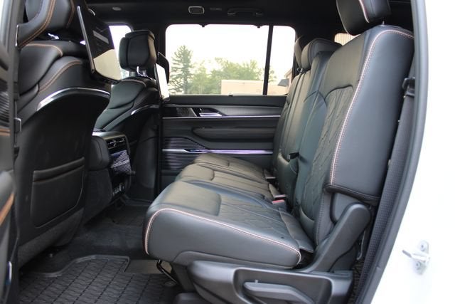 2024 Jeep Grand Wagoneer Series III Obsidian