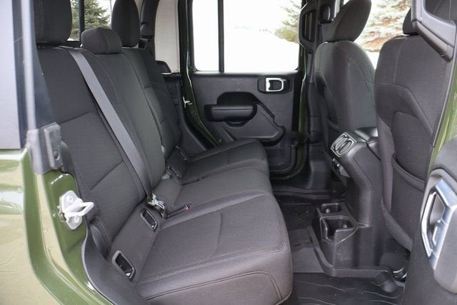 2022 Jeep Gladiator Sport S