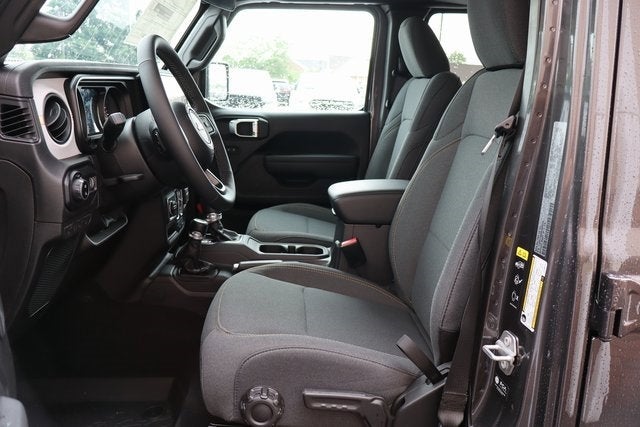 2025 Jeep Gladiator Sport S