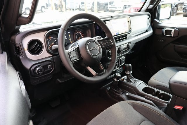 2025 Jeep Gladiator Sport S