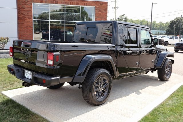 2025 Jeep Gladiator Sport S