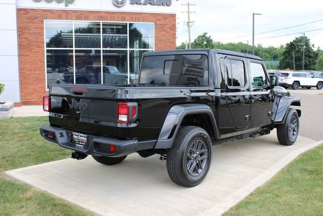 2026 Jeep Gladiator Sport S