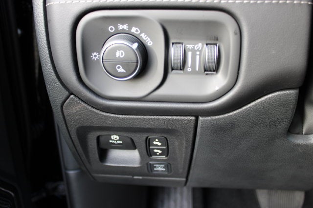 2027 RAM 1500 Limited