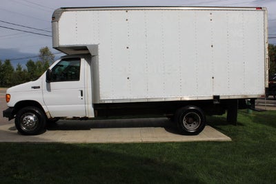 2005 Ford Econoline Commercial Cutaway Standard