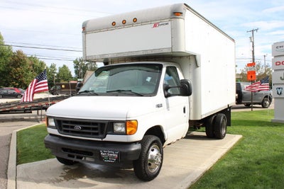 2005 Ford Econoline Commercial Cutaway Standard