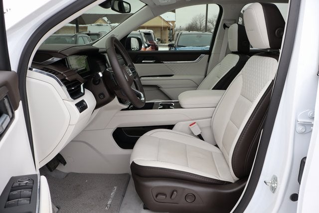 2025 GMC Acadia AWD Denali