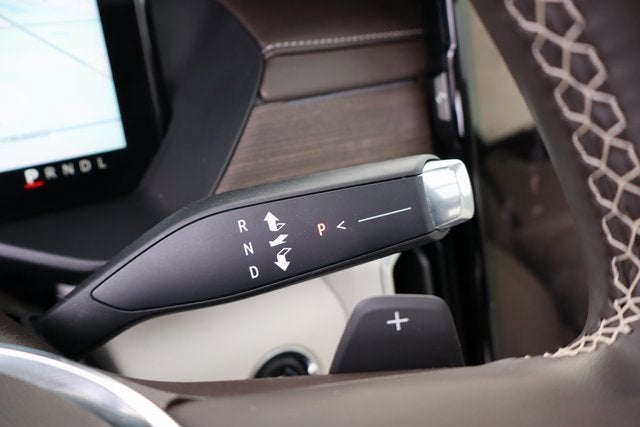 2025 GMC Acadia AWD Denali