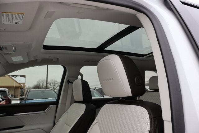 2025 GMC Acadia AWD Denali