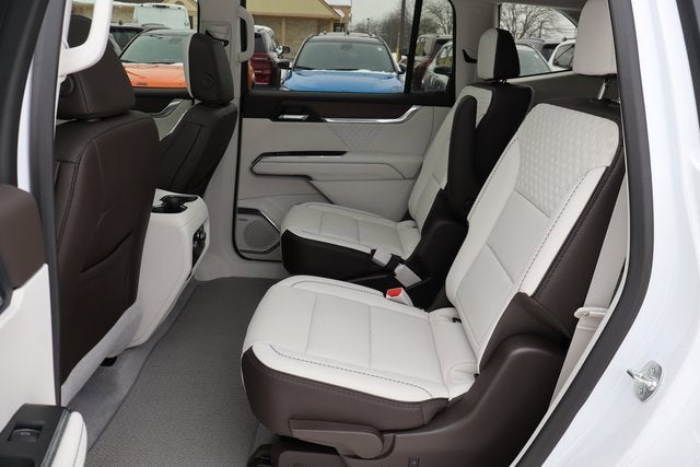 2025 GMC Acadia AWD Denali