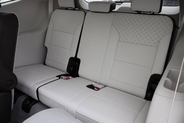 2025 GMC Acadia AWD Denali