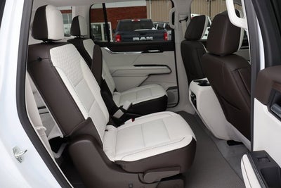 2025 GMC Acadia AWD Denali