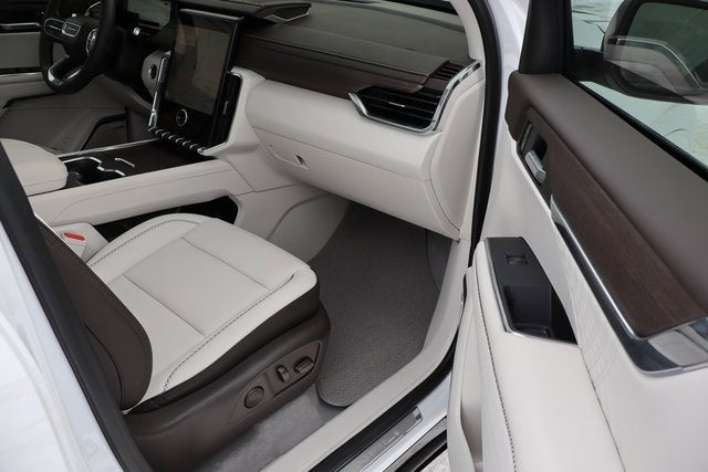 2025 GMC Acadia AWD Denali