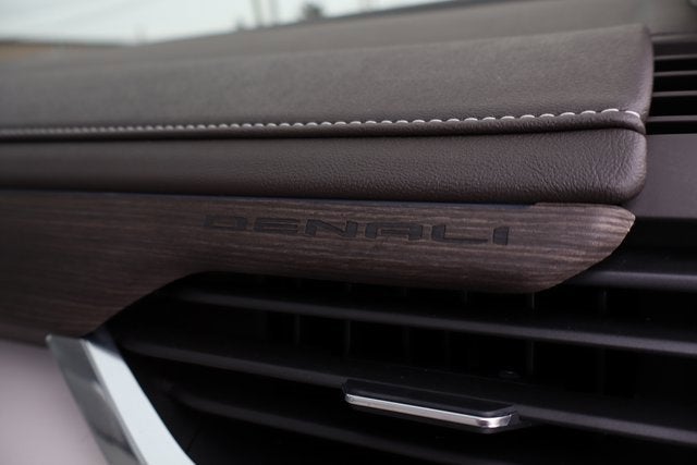 2025 GMC Acadia AWD Denali