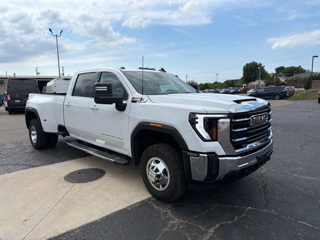 2025 GMC Sierra 3500HD SLE