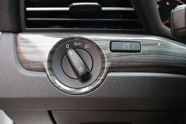 2021 Volkswagen Passat 2.0T R-Line