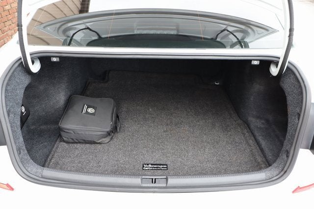 2021 Volkswagen Passat 2.0T R-Line