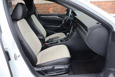 2021 Volkswagen Passat 2.0T R-Line