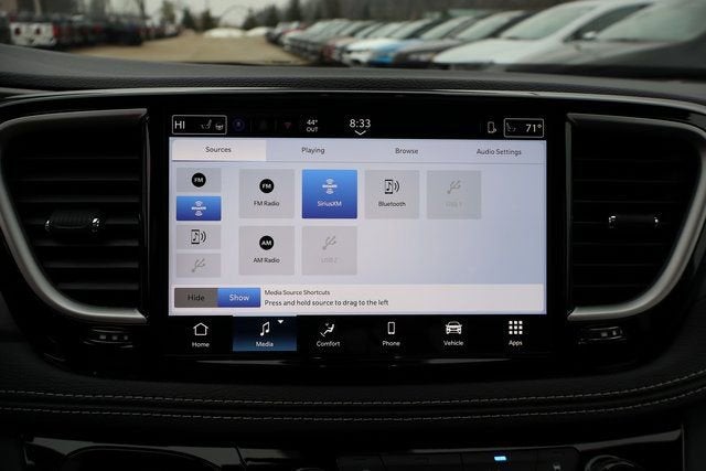 2026 Chrysler Pacifica Select