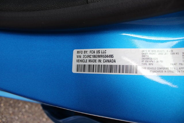 2027 Chrysler Pacifica Select