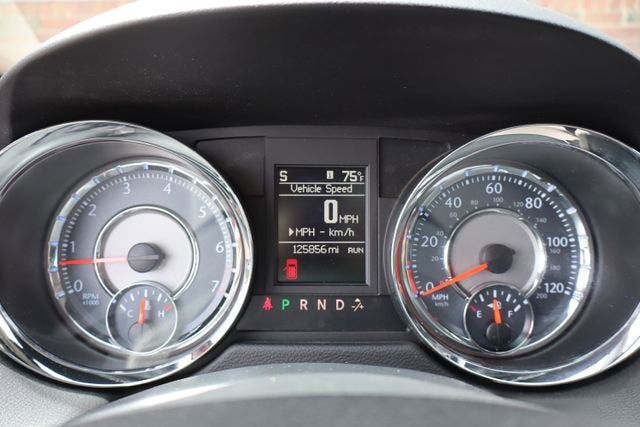 2016 Chrysler Town & Country Touring-L Anniversary Edition