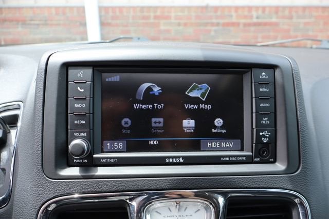 2016 Chrysler Town & Country Touring-L Anniversary Edition