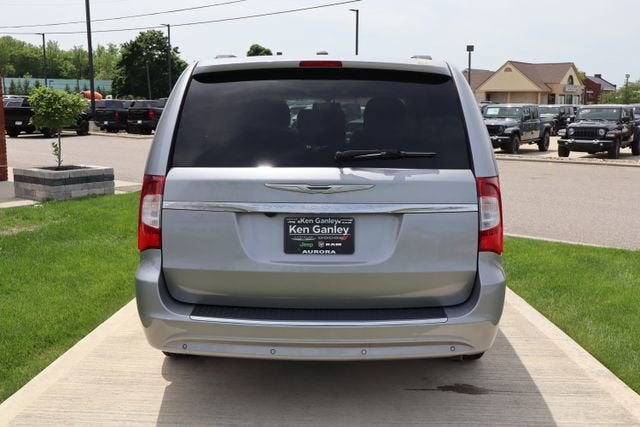 2016 Chrysler Town & Country Touring-L Anniversary Edition