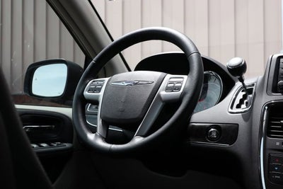 2016 Chrysler Town & Country Touring-L Anniversary Edition