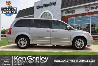 2016 Chrysler Town &amp; Country Touring-L Anniversary Edition