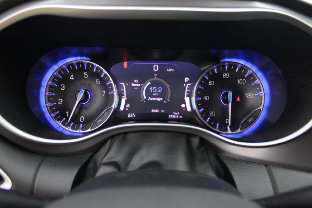 2025 Chrysler Voyager LX