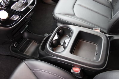 2025 Chrysler Voyager LX